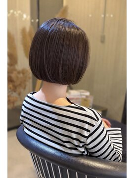 シナリオ(scenario.) 大人ナチュラルな艶ボブ