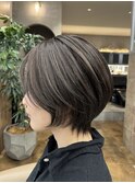 ショートボブ