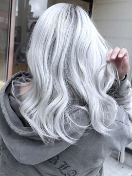 ブレイズヘアー(BLAZEhair) 【透け感バツグン】ホワイト×ブリーチ４回