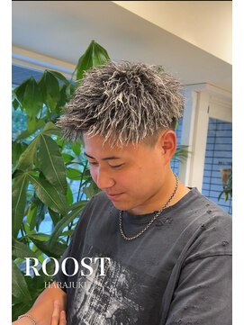 ルースト 原宿店(ROOST) 刈り上げセンターパート/波巻きツイストスパイラル/原宿