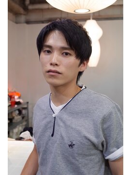 ヒュー 広島(HEW) 韓国風マッシュウルフ