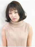 オン眉×外はねボブ