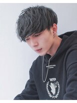 シン(syn) 前下がりマッシュ ツイストスパイラル