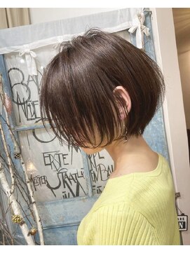 ロッティー(Rottie) 丸みショートボブ