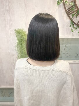 ルヴェール(Le Vert) 髪質改善縮毛矯正　サラツヤボブ