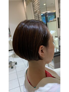 エルトレス(el tres) ［eltres］グラデーションボブ