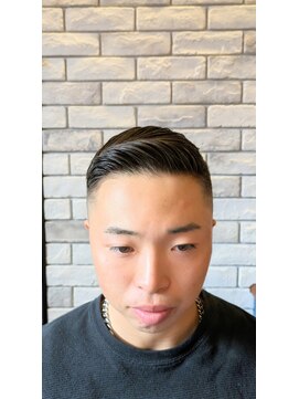 ヒトイキエストイチキューゴーゴー(Hitoiki EST.1955) フェード×ラフクラシカル