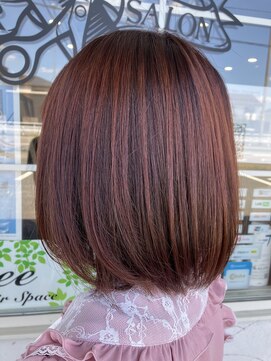 フリー(Free) 艶髪さらさらブリーチなしピンクカラーショートボブ