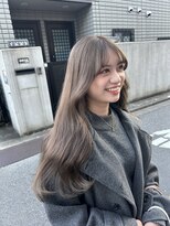 フリーラ 表参道(freera) シルバーグレージュ