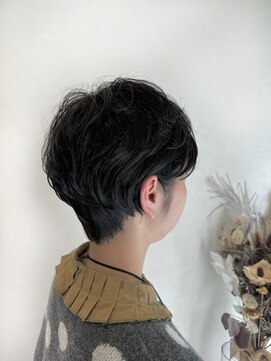 イソラヘアアトリエ(Isola hair atelier) 【Isola】パーマ×すっきりショート