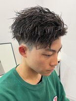 アップバング短髪ツイストスパイラルブリーチパーマツイスパ