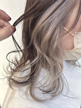 アレンエクラ(ALLEN eclat) インナーカラー×ミルクティ