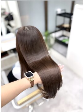 アチェロ(Acero.) 韓国風艶髪×ブラウンベージュカラー！