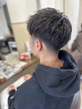 コア フィール ア デイ(COIFFURE A DAY) 【見附　今町】メンズツーブロック