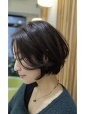 顎ラインふんわりボブ流し前髪/白髪リセット