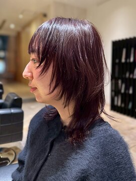 ブクレット(Bouclettes) 透明感/深みブラウン/ハッシュカット/顔まわりカット