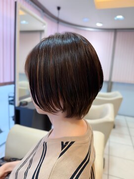 エムタニグチブランシェ(M.TANIGUCHI Branche') アンブレラカラーショートボブ