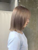 シード 成増 下赤塚店(ced.) 大人女性にも似合うキャラメルミルクティーブリーチダブルカラー
