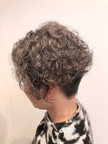 クロリ(Coloris) シルバーアッシュ&強めパーマ