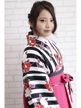 ヘアメイク アヴァロン 橋本店(HAIR MAKE Avalon) 【Avalon橋本】編み込みポニーテール［橋本/橋本駅］