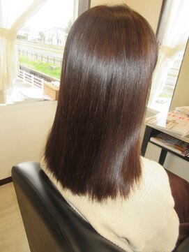 コア フィール ア デイ(COIFFURE A DAY) 【見附今町M3D】清楚で落ち着いたストレートスタイル