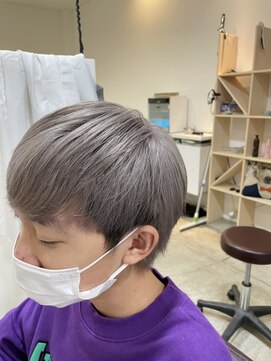 プラスディー(+D) ホワイトシルバー