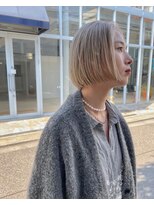 ルーム(Loom.)&nbsp;ホワイトベージュボブ