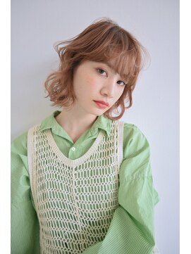 エヌ トーキョー(enu TOKYO) 独自配合のハイトーン艶カラー　コーラルピンク　学芸大学