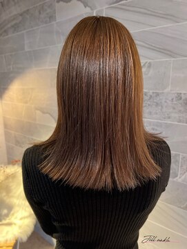 ジル アンク(Jill ankh) 《Jillankh 姫路駅前》ベージュカラー 艶髪 ダブルカラー