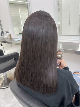 シー 池袋(SHE) ココアグレージュ