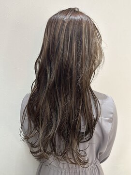 ホットリップ(HOT LIP) グレージュ・ハイライトカラー♪