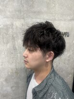 デフカッヅ 北千住(DEF CUTZ) 縦落ちツイストスパイラルパーマ