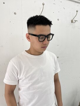 ウェルネス(Wellness) スキンフェードフェザーアップ