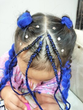 ダイアナ(DIANA) ブレイズ　コーンロウ