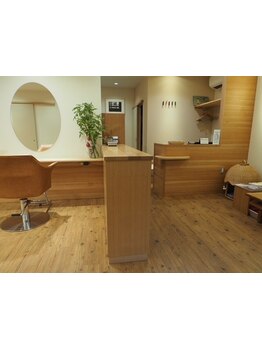 丁寧なカウンセリングが魅力のプライベートサロン♪一人一人の髪のお悩みに向き合い理想のスタイルへ導く。