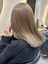 ヒビヲ(HIBIO) 横浜ダブルカラーミルクティーベージュピンクベージュ外ハネ30代