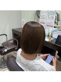 オリーブベージュ