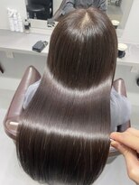 ライア 下北沢(laia)&nbsp;艶髪ナチュラルブラウン【髪質改善 下北沢 トリートメント】
