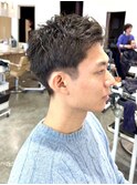 刈り上げショートアップバング