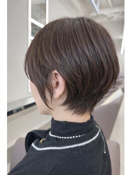 ブラウン(Brown)の写真/《天文館》後頭部/首のライン/鼻筋…カットで日本人特有の骨格を生かした技術の高さに感動の声続出☆