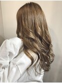 グラデミルキーベージュ”アプリエ”