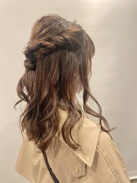 六本木美容室 西麻布店 ヘアセット◎ルーズハーフアップアレンジ