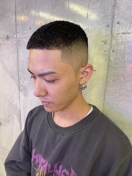 グナスティバイダムディー トウキョウ(GNASTY by DAMDEE TOKYO) ツーブロックマッシュ/波巻き/ハイライト/束感[大宮/理容室]