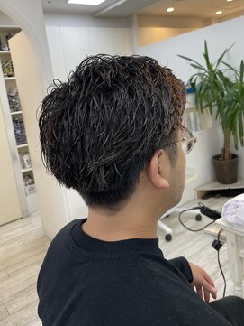 アルターシェリー(aL-ter che'rie) メンズさっぱりカット/波巻き/ハイライト/マッシュパーマ　新籾