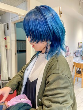 テトラ バイ ネオリーブ 横浜西口店(tetra by neolive) 横浜★ケアブリーチ青髪ハイトーンウルフカット