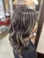 ハイパー(HYPER)&nbsp;シルバーハイライト 白髪ぼかし 脱白髪染め