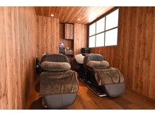 首・腰に優しいフルフラット台で極上の癒し時間を