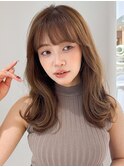 暗めカラーモテ髪レイヤーカット大人可愛いシースルーバング