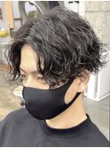 大分波巻きスパイラルパーマメンズカットセンターパート30代