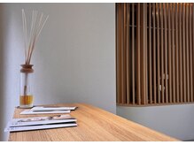 イゾラ(isola)の雰囲気(*落ち着きと温もりのリラックスサロンです。日々の癒しにぜひ◎)